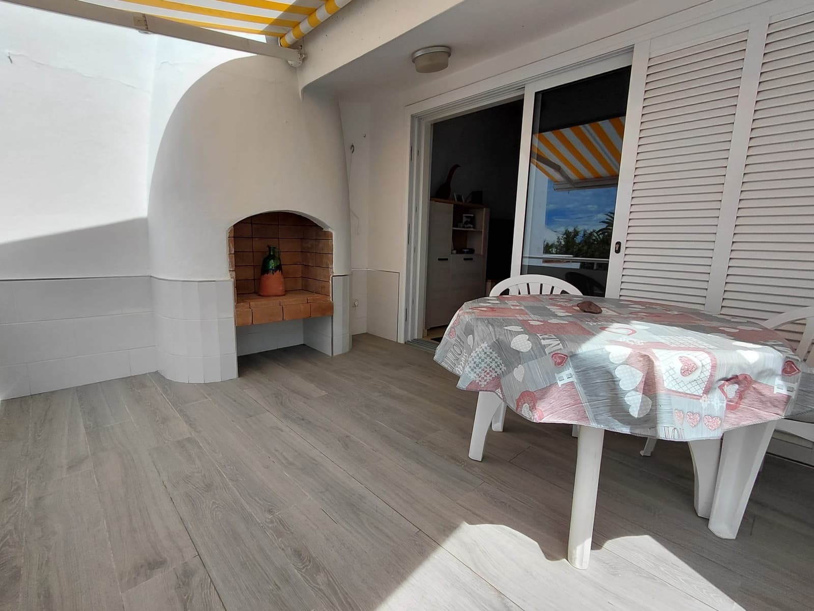 2 bedroom Apartment for sale in Adeje with pool garage - € 450,000 (Ref: 9729572)