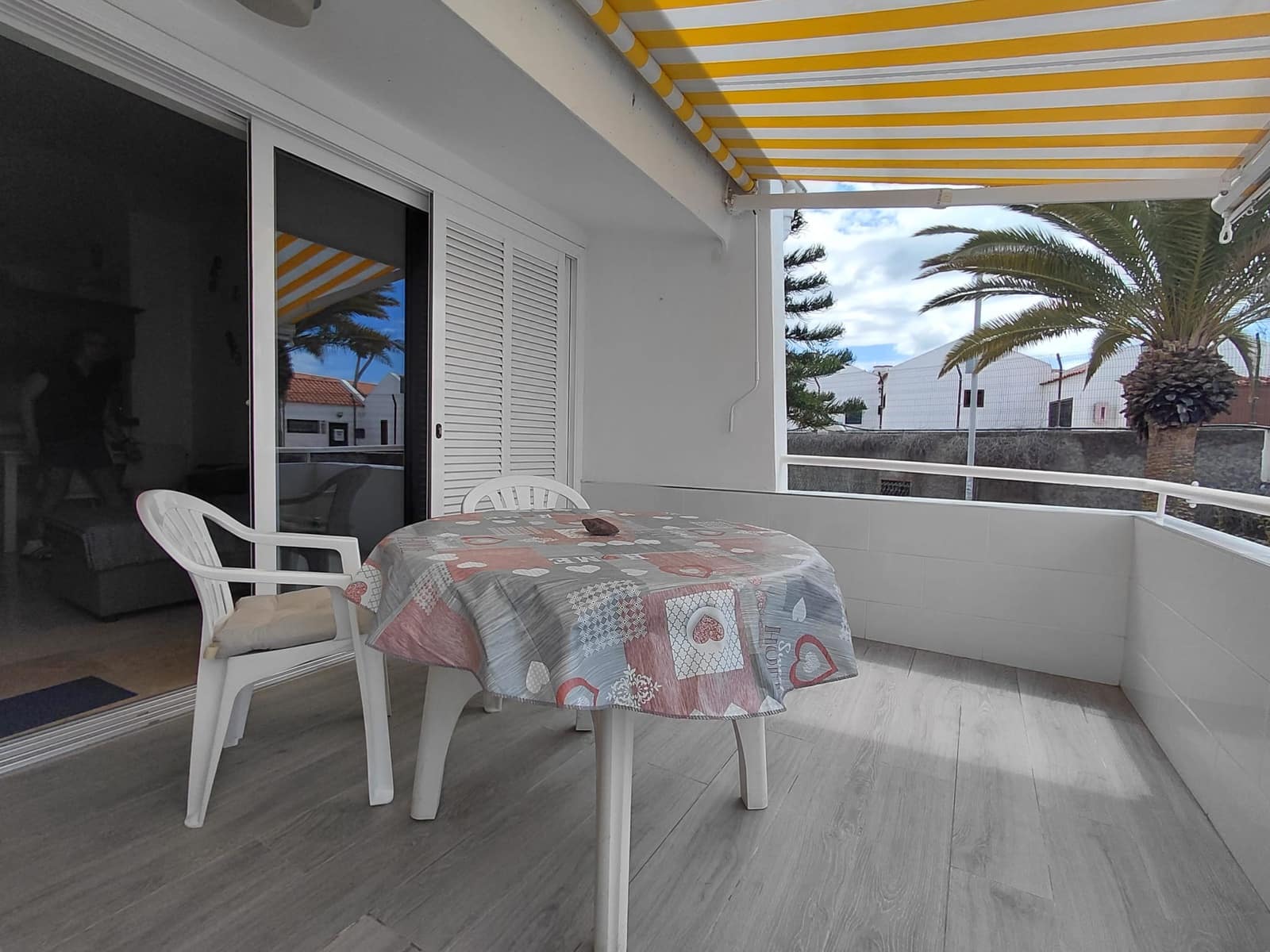 2 bedroom Apartment for sale in Adeje with pool garage - € 450,000 (Ref: 9729572)