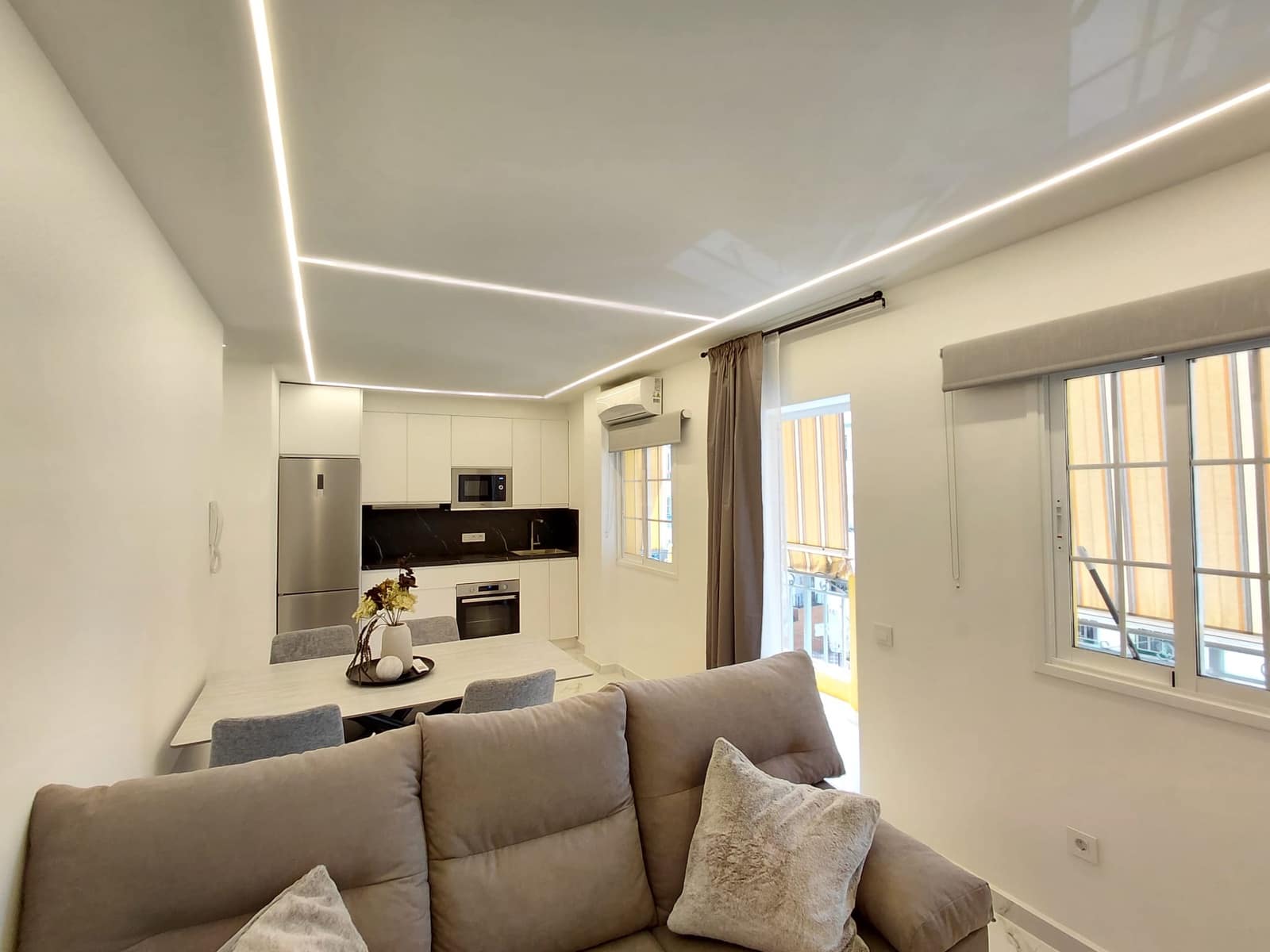 2 bedroom Apartment for sale in Adeje with garage - € 260,000 (Ref: 9816662)