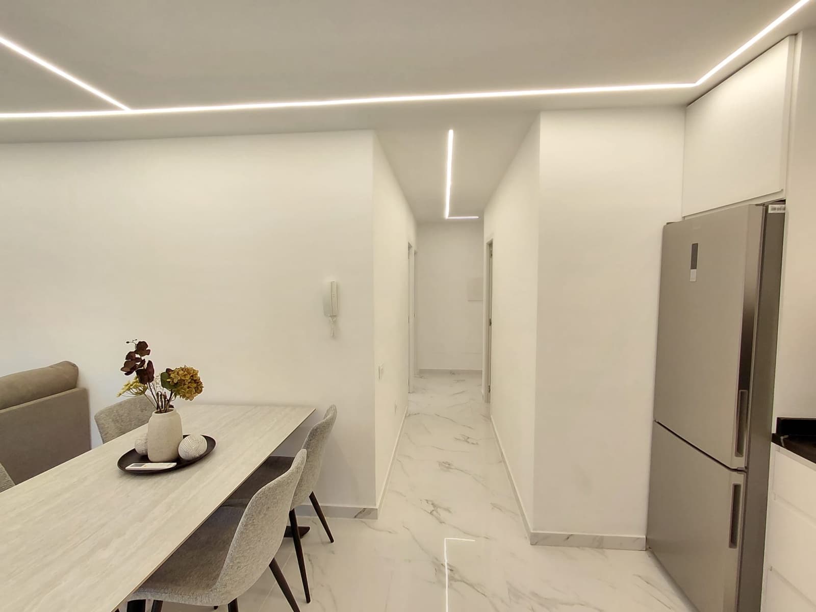 2 bedroom Apartment for sale in Adeje with garage - € 260,000 (Ref: 9816662)