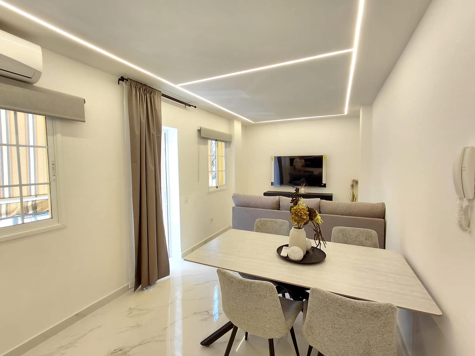 2 bedroom Apartment for sale in Adeje with garage - € 260,000 (Ref: 9816662)