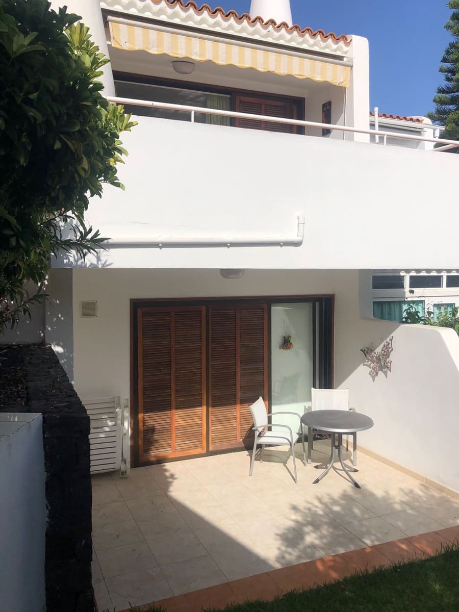 2 bedroom Bungalow for sale in Adeje with pool garage - € 495,000 (Ref: 9840659)
