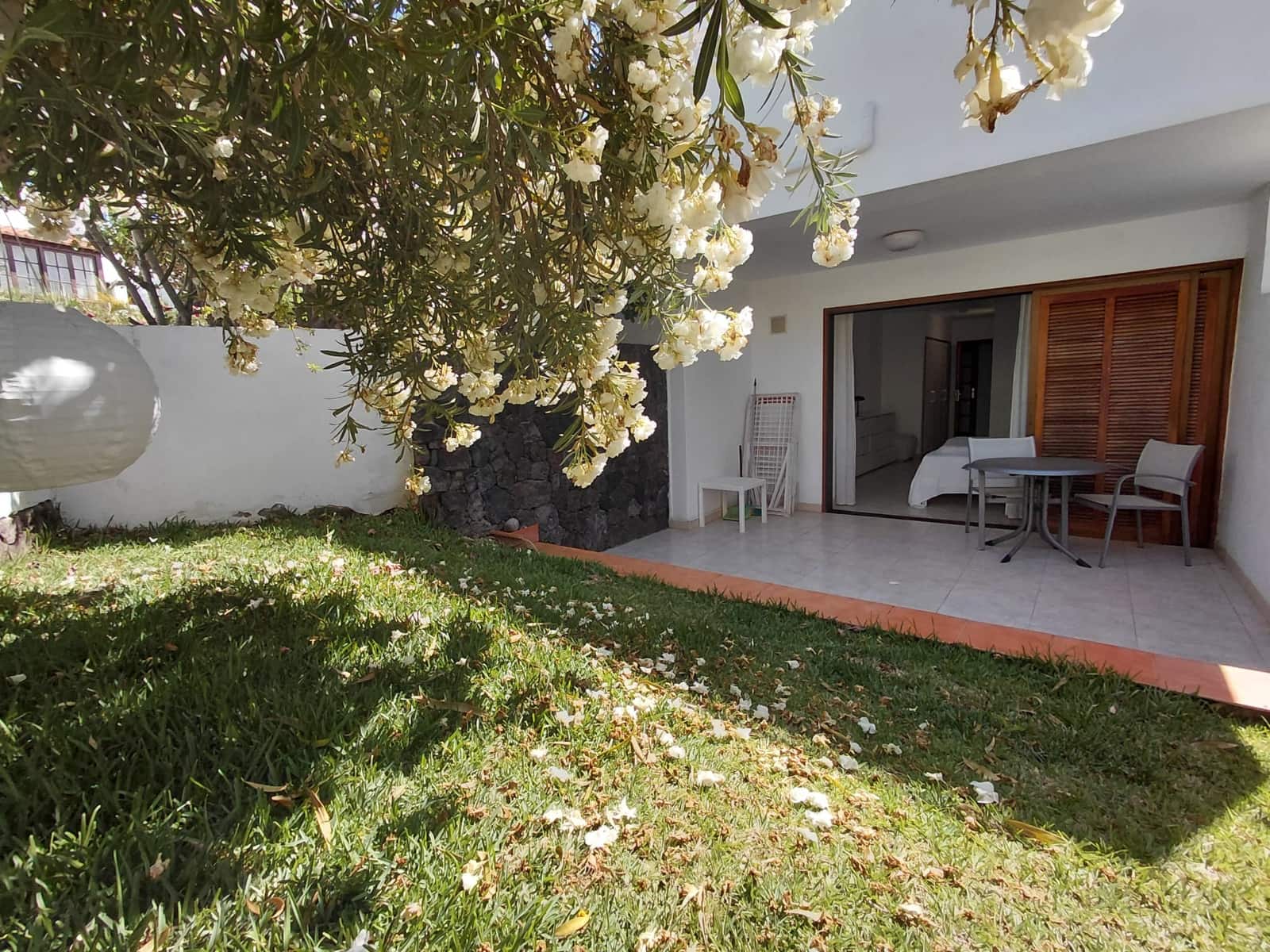 2 bedroom Bungalow for sale in Adeje with pool garage - € 495,000 (Ref: 9840659)