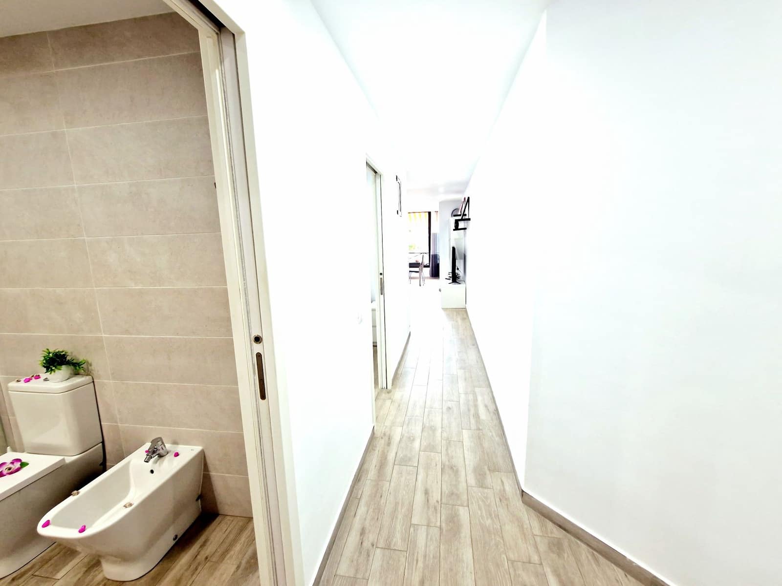 2 bedroom Apartment for sale in Arona with pool - € 385,000 (Ref: 9869696)