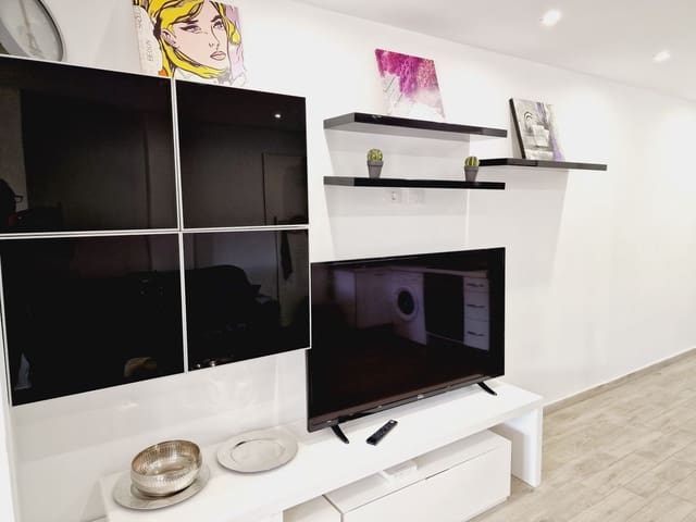 2 sypialnia Apartament na sprzedaż w Arona z basenem - 385 000 € (Ref: 9869696)