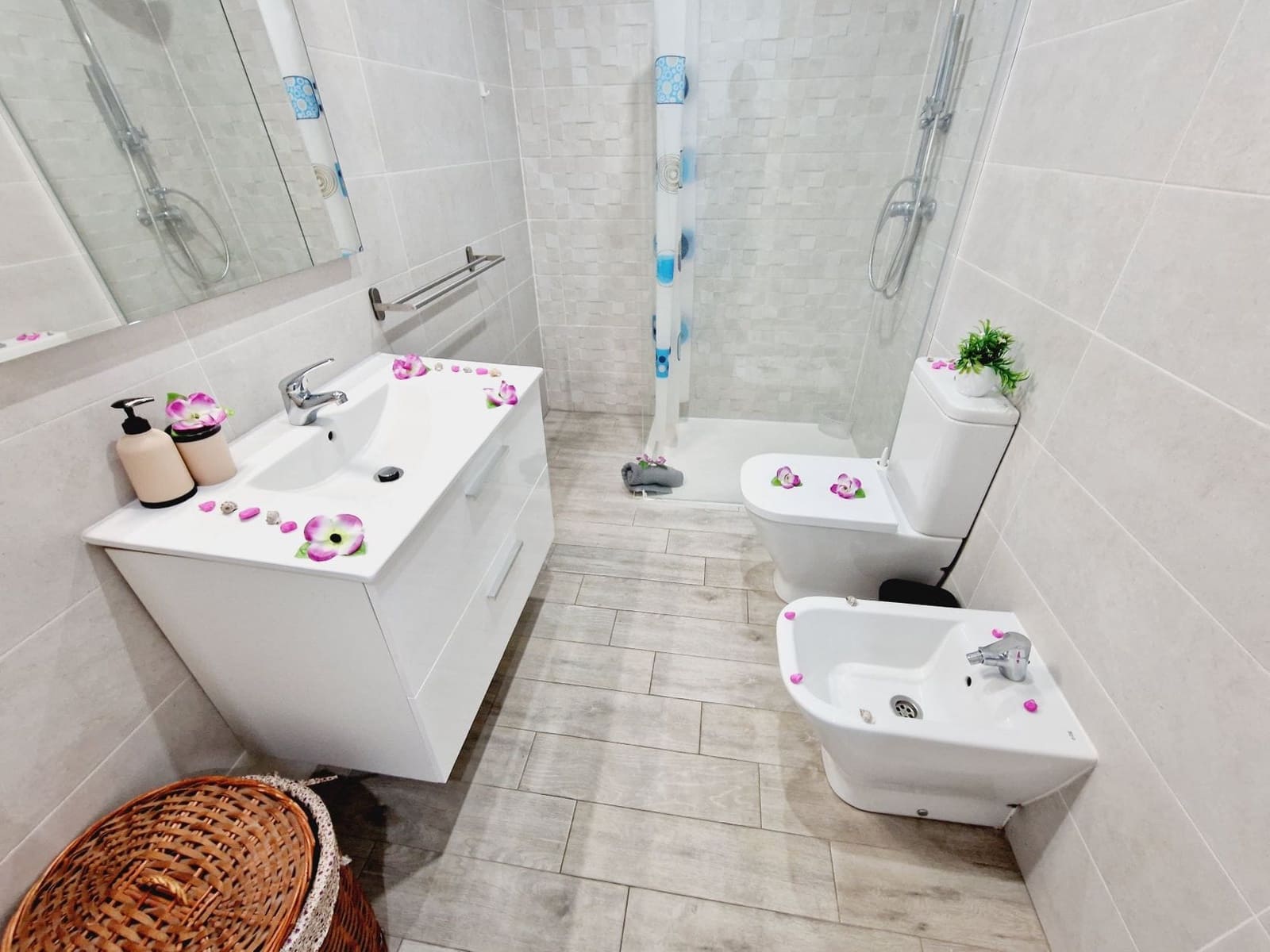 2 bedroom Apartment for sale in Arona with pool - € 385,000 (Ref: 9869696)