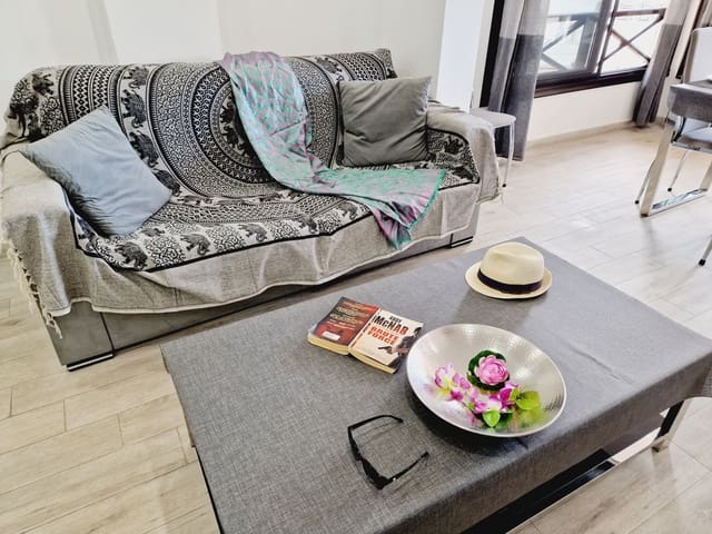 2 sypialnia Apartament na sprzedaż w Arona z basenem - 385 000 € (Ref: 9869696)