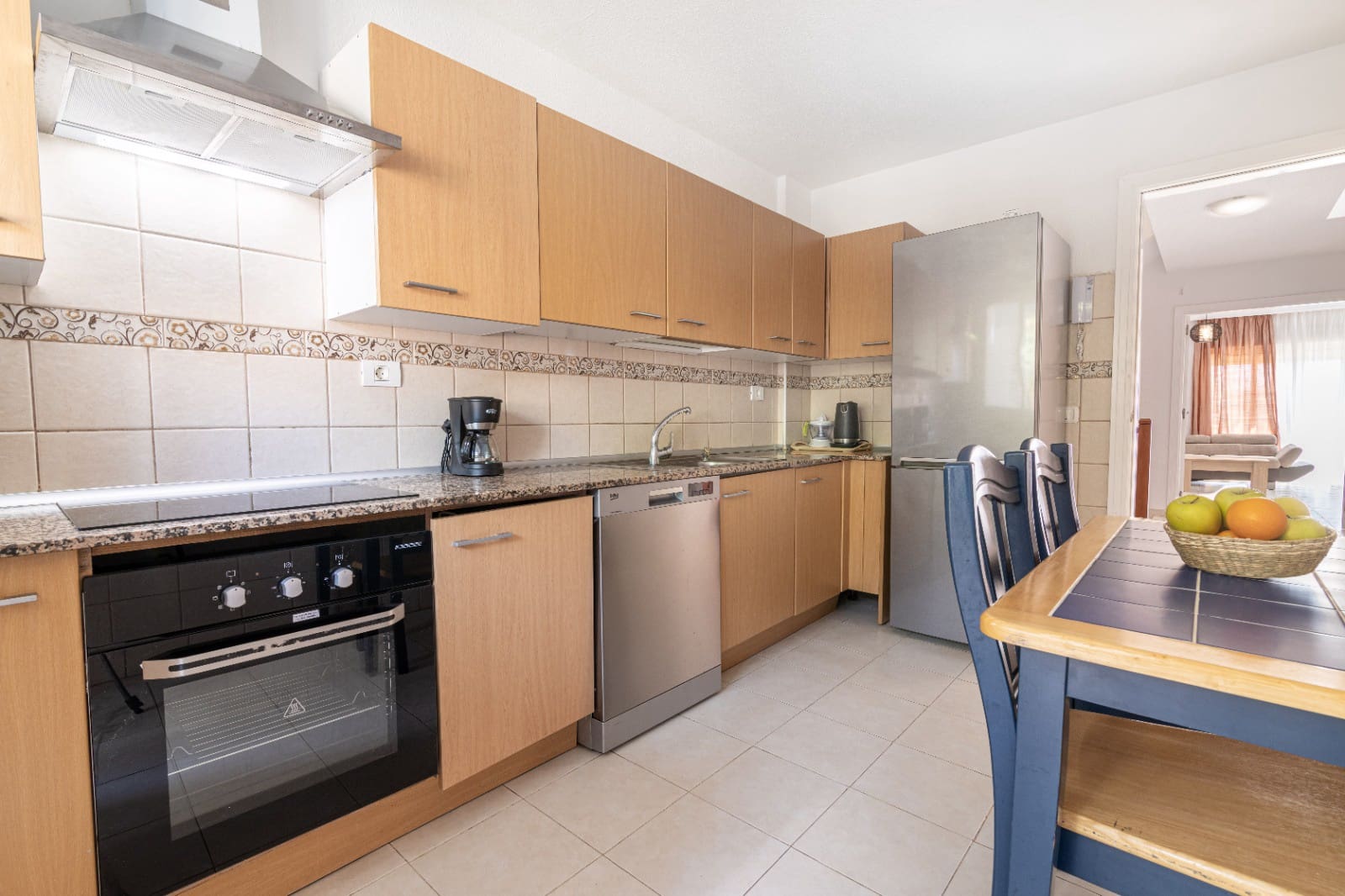 4 slaapkamer Villa te huur in Adeje met garage - € 2.500 (Ref: 9934903)