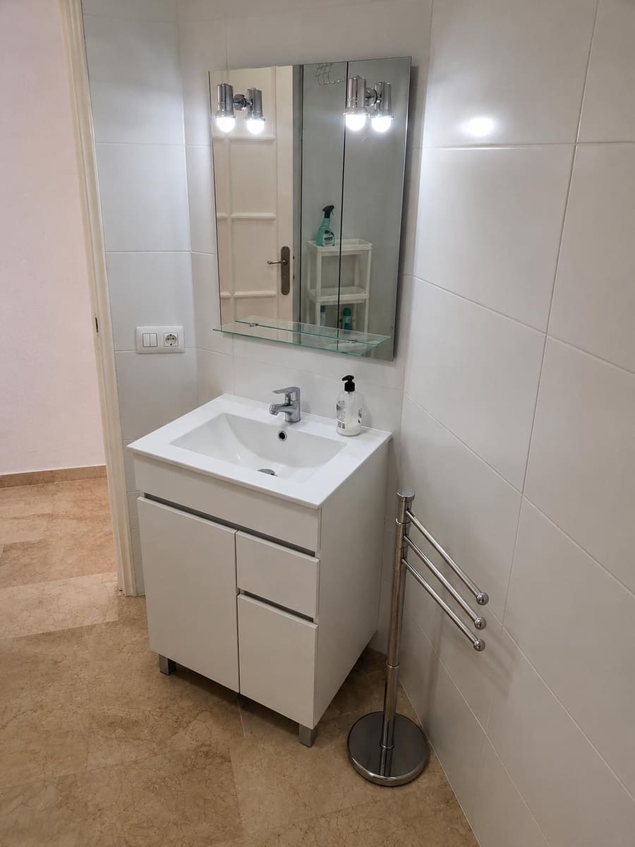 1 soveværelse Lejlighed til leje i Adeje med swimmingpool - € 1.350 (Ref: 9934904)