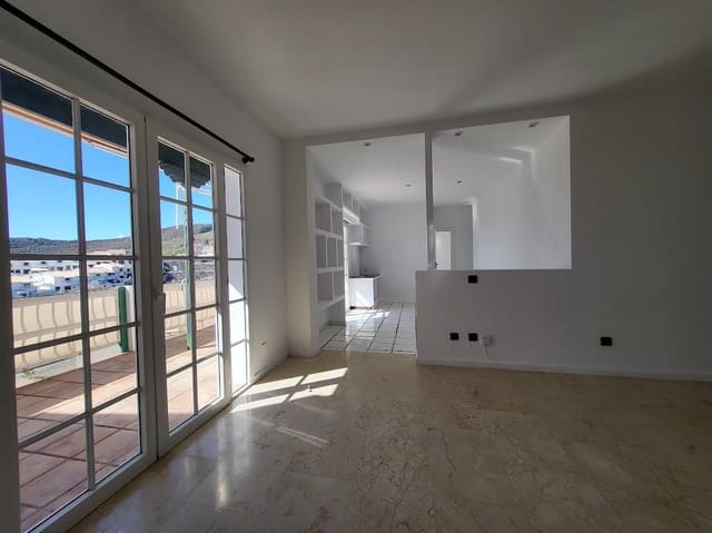 Penthouse de 3 chambres à louer à Chayofa, Arona avec garage - 1 800 € (Ref: 9934908)