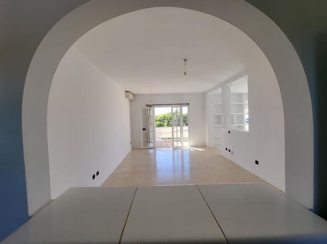 Penthouse de 3 chambres à louer à Chayofa, Arona avec garage - 1 800 € (Ref: 9934908)