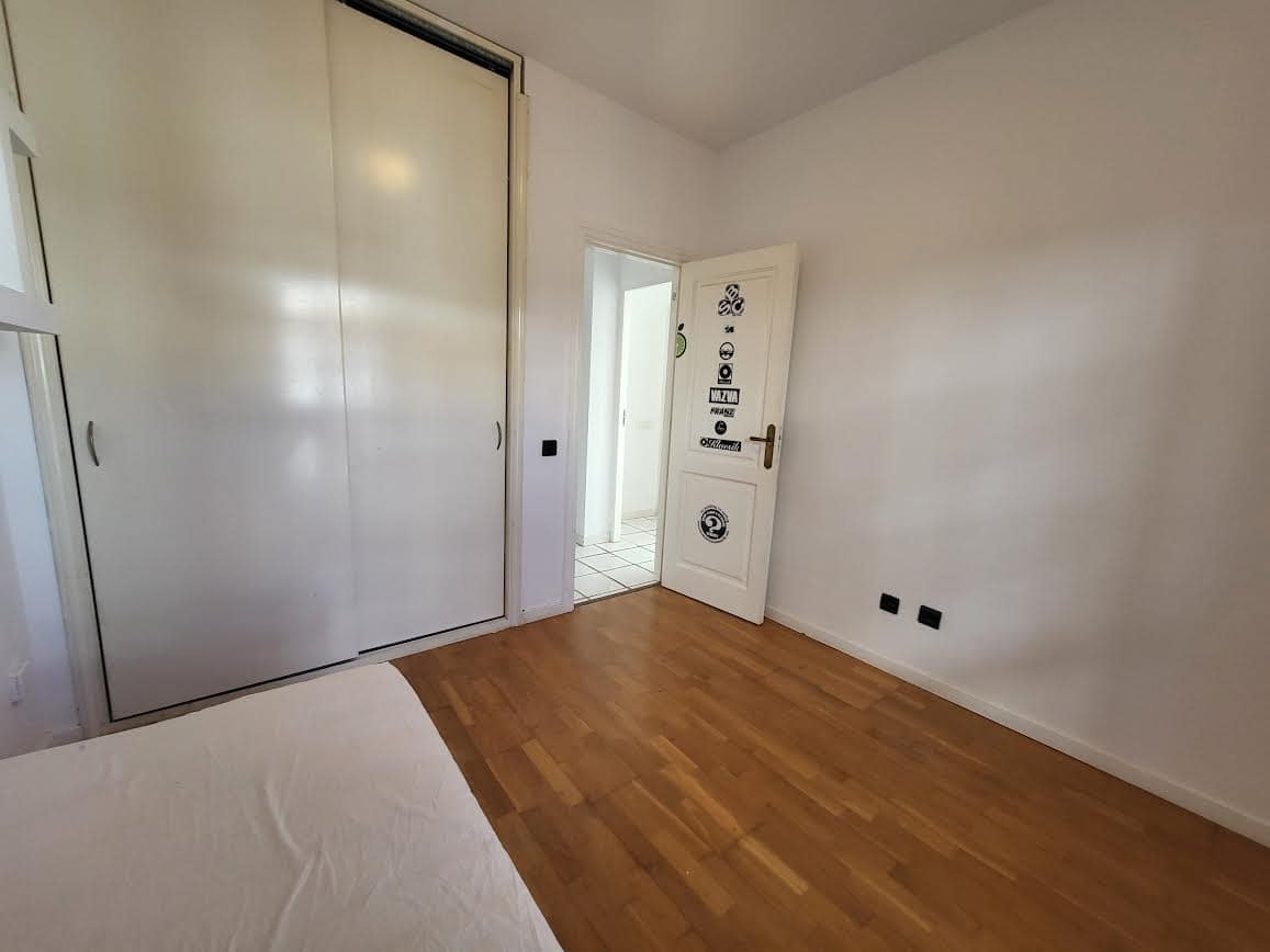 Penthouse de 3 chambres à louer à Arona avec garage - 1 800 € (Ref: 9934908)
