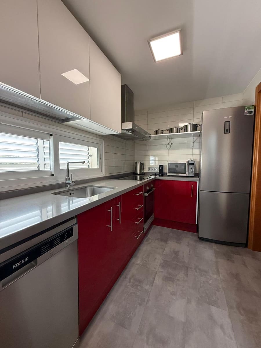 3 soveværelse Rækkehus til salg i Adeje med swimmingpool garage - € 470.000 (Ref: 9937186)