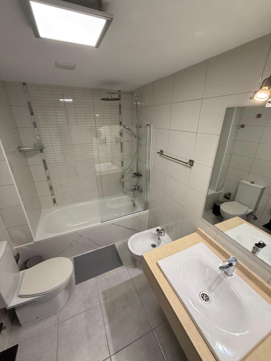 3 soveværelse Rækkehus til salg i Adeje med swimmingpool garage - € 470.000 (Ref: 9937186)