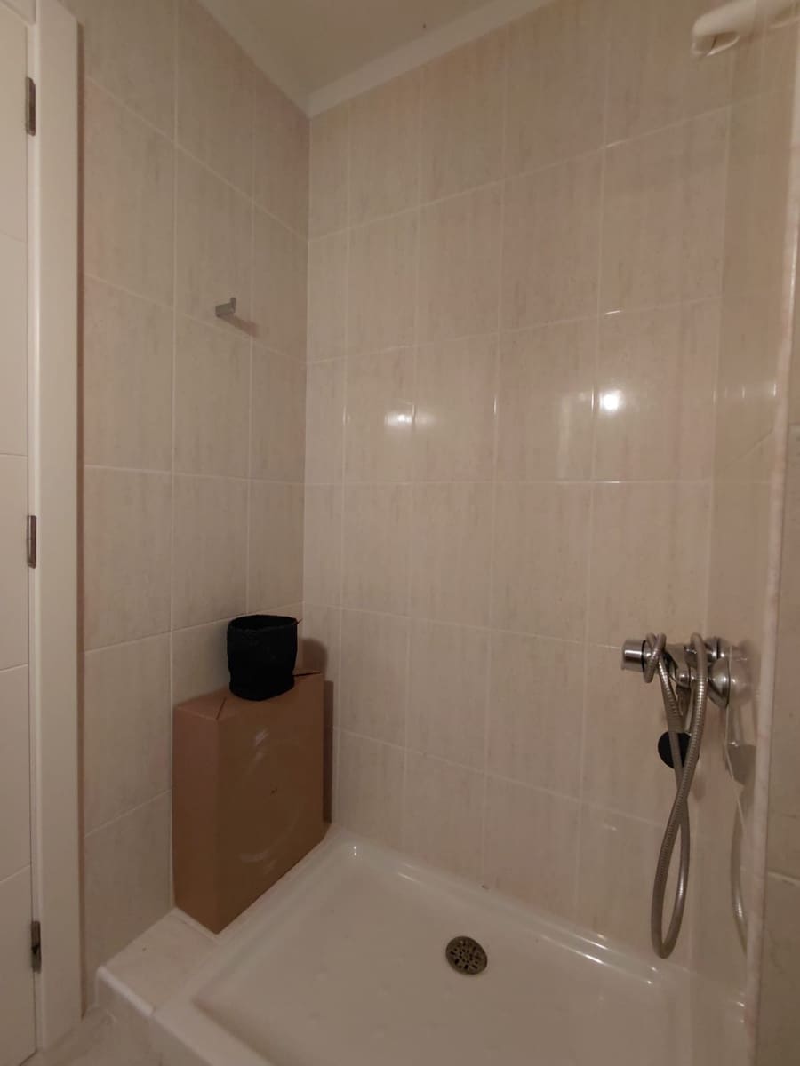 1 makuuhuone Huoneisto vuokrattavana paikassa Adeje mukana uima-altaan - 1 500 € (Ref: 9943209)