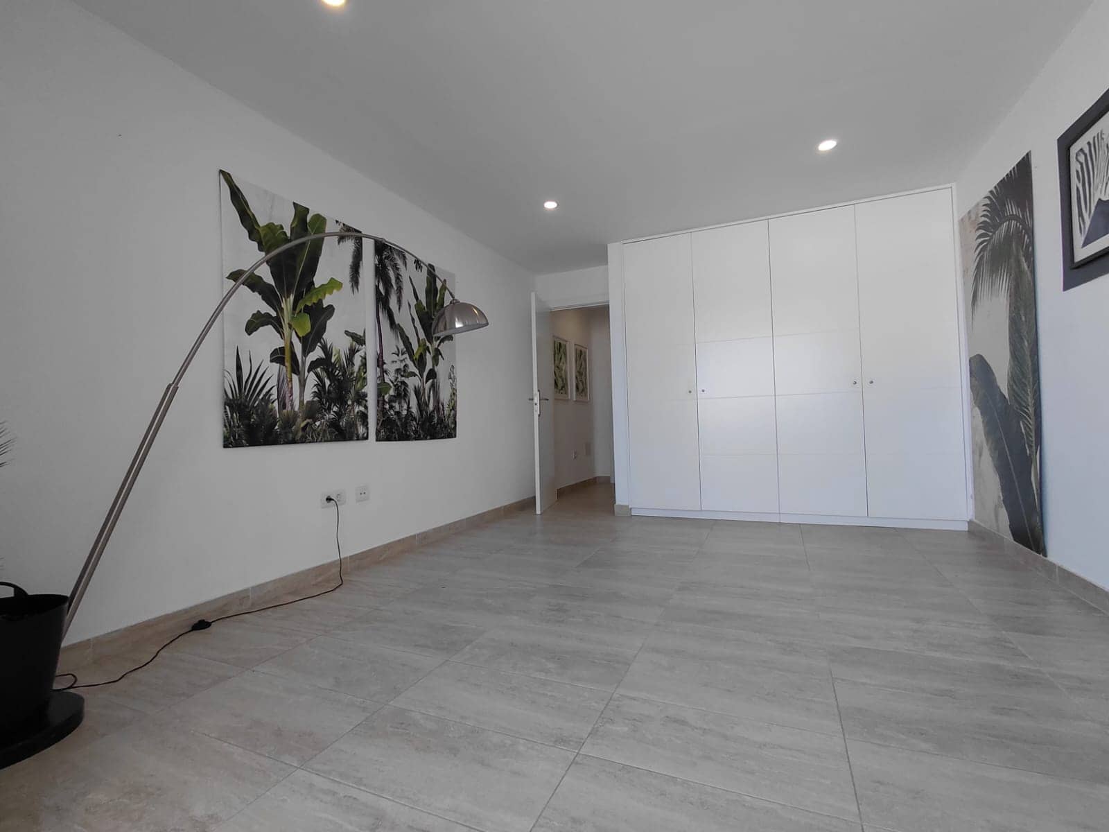 1 makuuhuone Huoneisto vuokrattavana paikassa Adeje mukana uima-altaan - 1 500 € (Ref: 9943209)