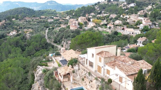 4 soveværelse Villa til salg i Galilea, Puigpunyent med swimmingpool garage - € 1.250.000 (Ref: 9628359)