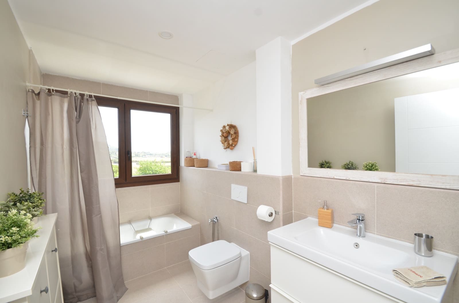 8 makuuhuone Huvila myytävänä paikassa Son Servera mukana 
autotalli - 1 500 000 € (Ref: 9629244)