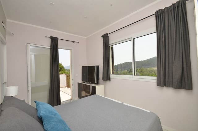 Chalet de 8 habitaciones en Son Servera en venta con garaje - 1.500.000 € (Ref: 9629244)