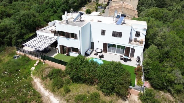 Chalet de 8 habitaciones en Son Servera en venta con garaje - 1.500.000 € (Ref: 9629244)