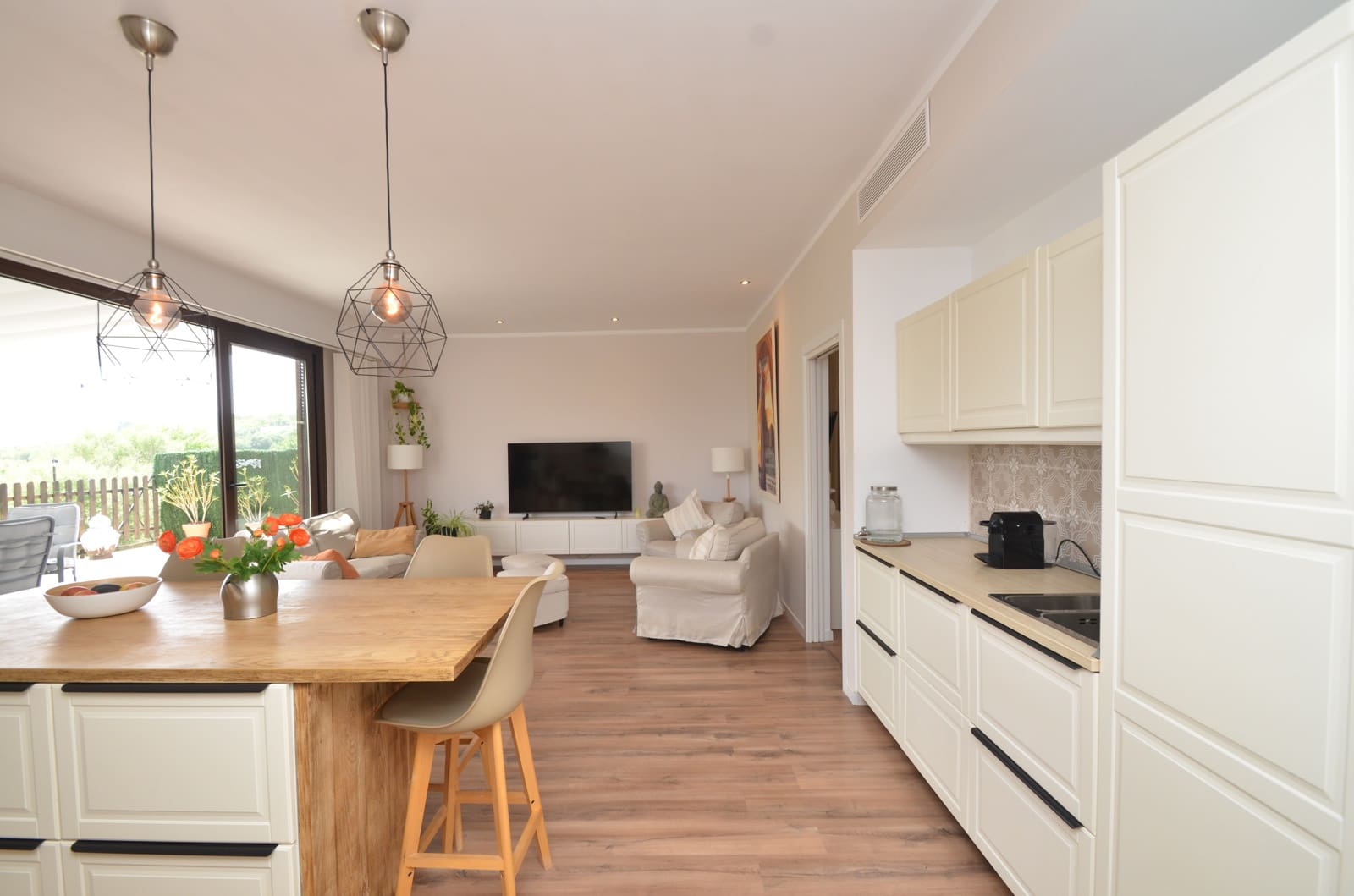 8 makuuhuone Huvila myytävänä paikassa Son Servera mukana 
autotalli - 1 500 000 € (Ref: 9629244)