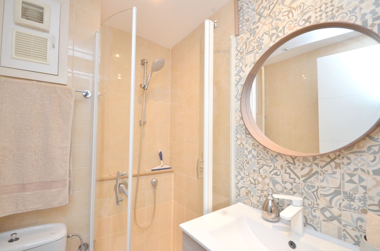 2 bedroom Beach Apartment for rent in Cala Vinyes / Cala Vinyas / Cala Vinas with pool garage - € 2,000 (Ref: 9631388)