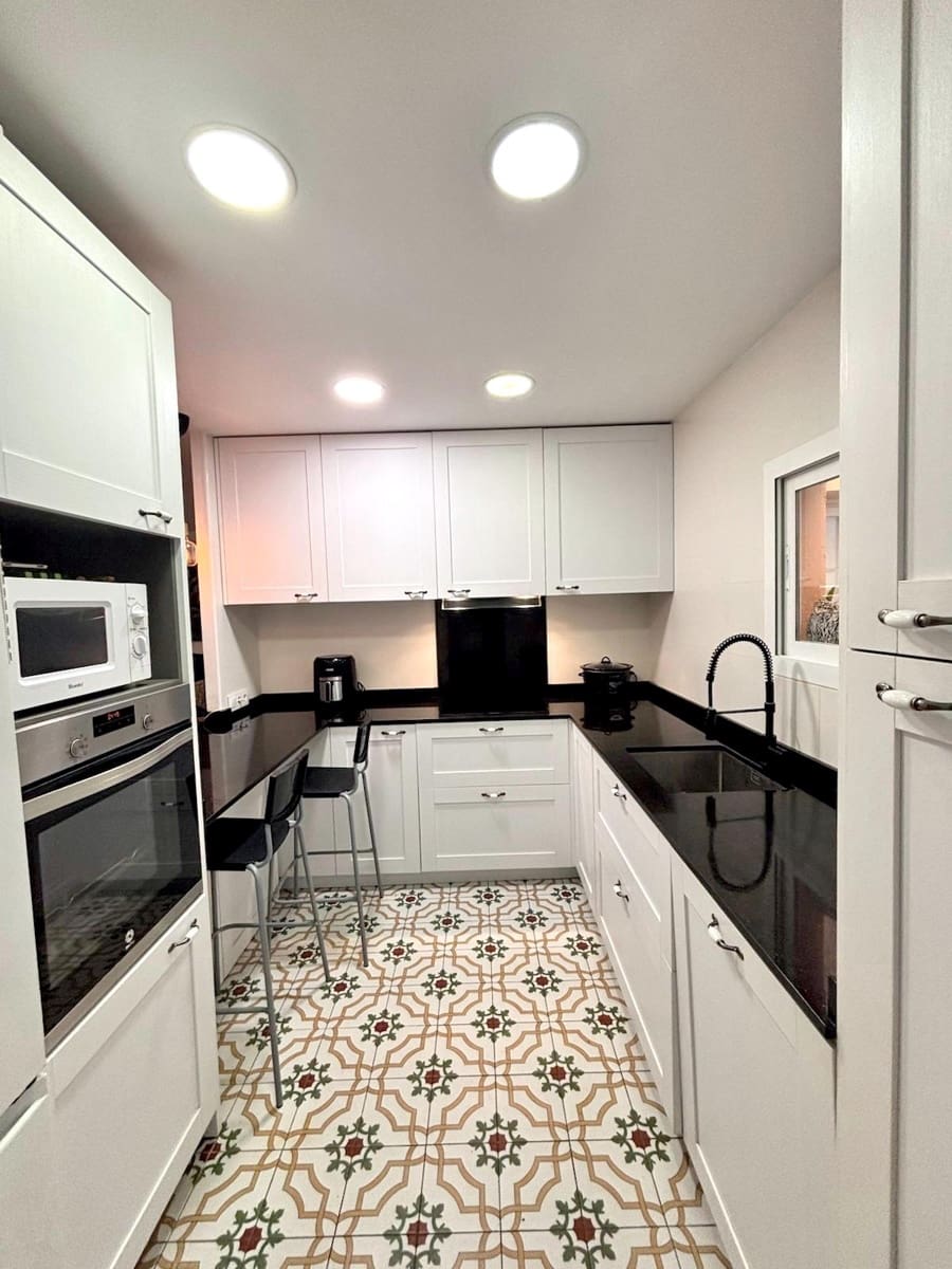 Appartement de 3 chambres à louer à Palma de Mallorca avec piscine - 2 500 € (Ref: 9631444)