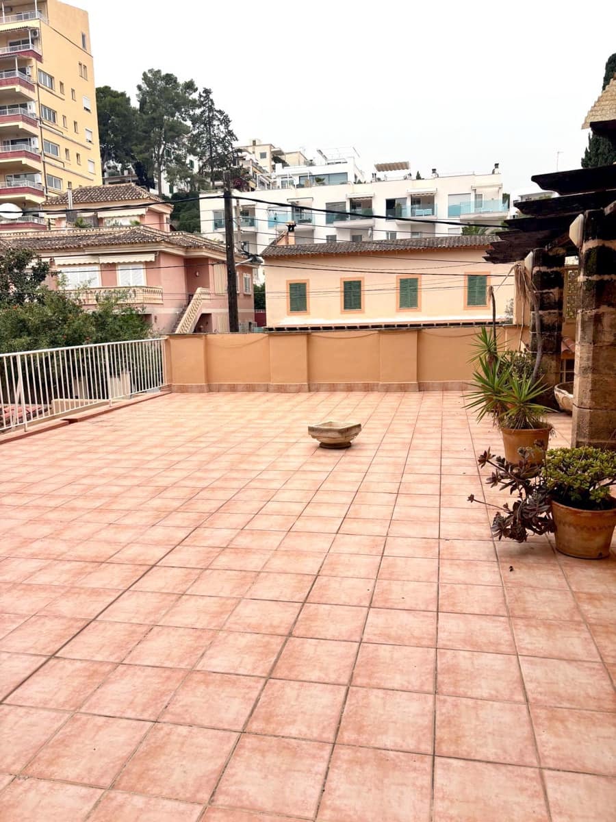 Appartement de 3 chambres à louer à Palma de Mallorca avec piscine - 2 500 € (Ref: 9631444)