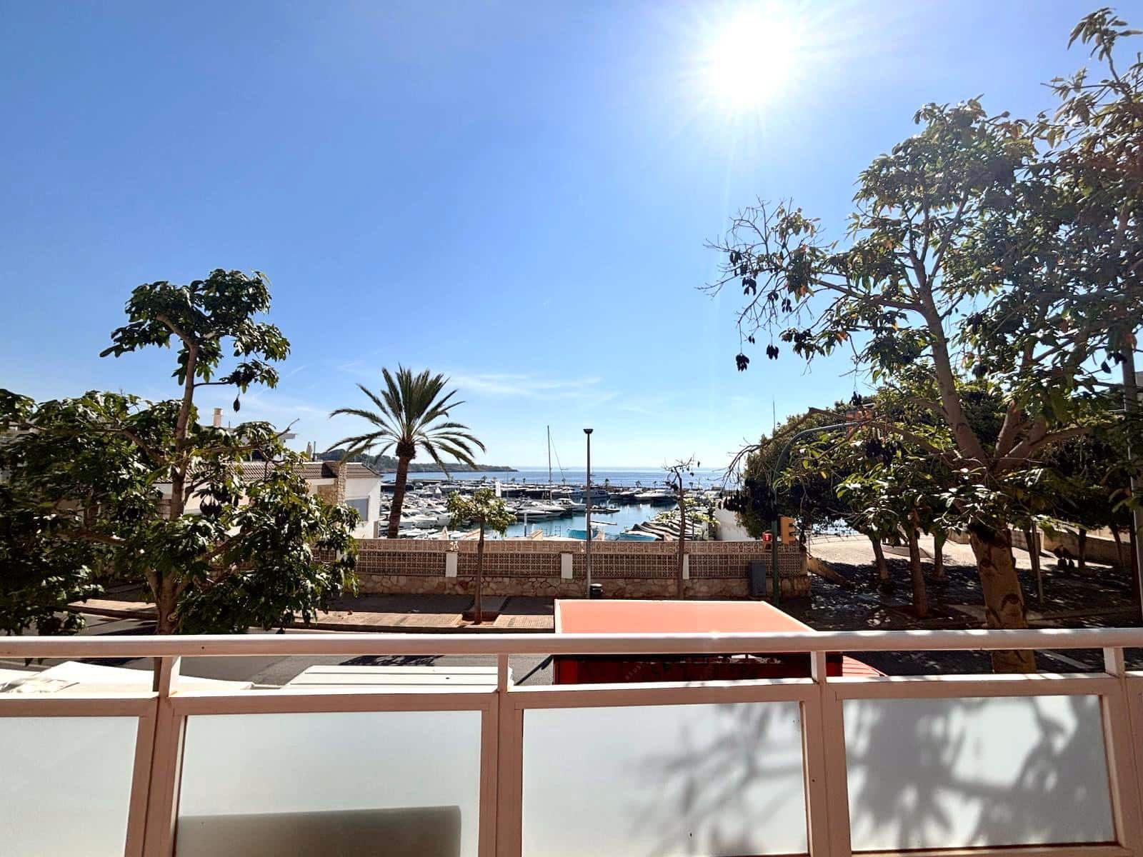 Appartement de 3 chambres à louer à Palma de Mallorca avec piscine - 2 500 € (Ref: 9631444)