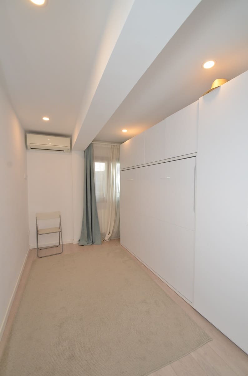 2 bedroom Apartment for rent in Palma de Mallorca - € 2,000 (Ref: 9831939)