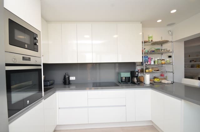 2 Zimmer Apartment zu vermieten in El Sindicat, Palma de Mallorca - 2.000 € (Ref: 9831939)