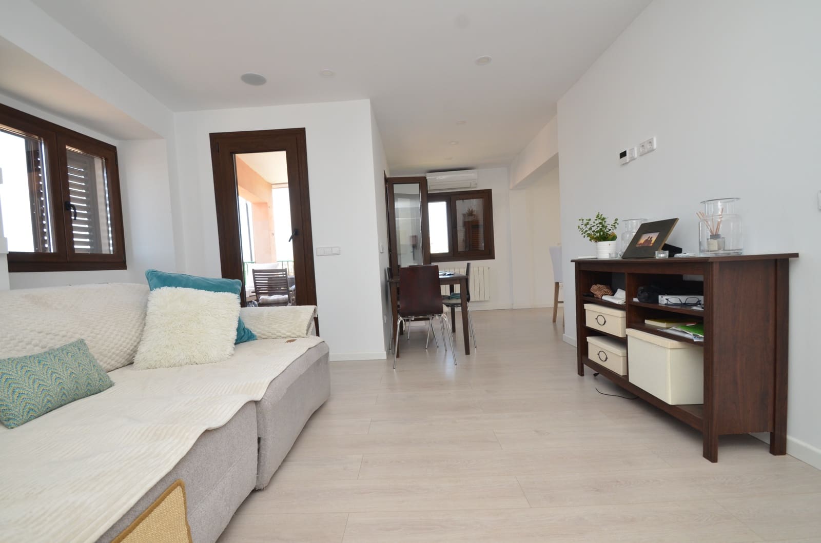 2 bedroom Apartment for rent in Palma de Mallorca - € 2,000 (Ref: 9831939)