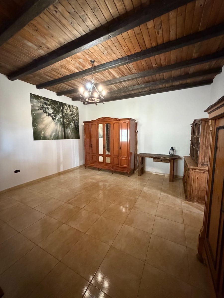 2 bedroom Finca/Country House for rent in Guimar with pool - € 1,800 (Ref: 9671153)