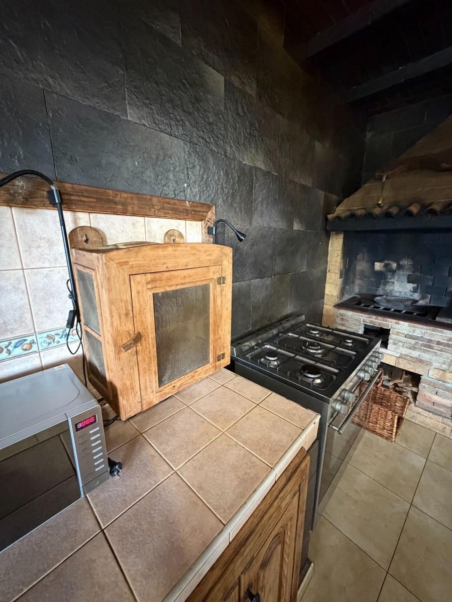 2 bedroom Finca/Country House for rent in Guimar with pool - € 1,800 (Ref: 9671153)