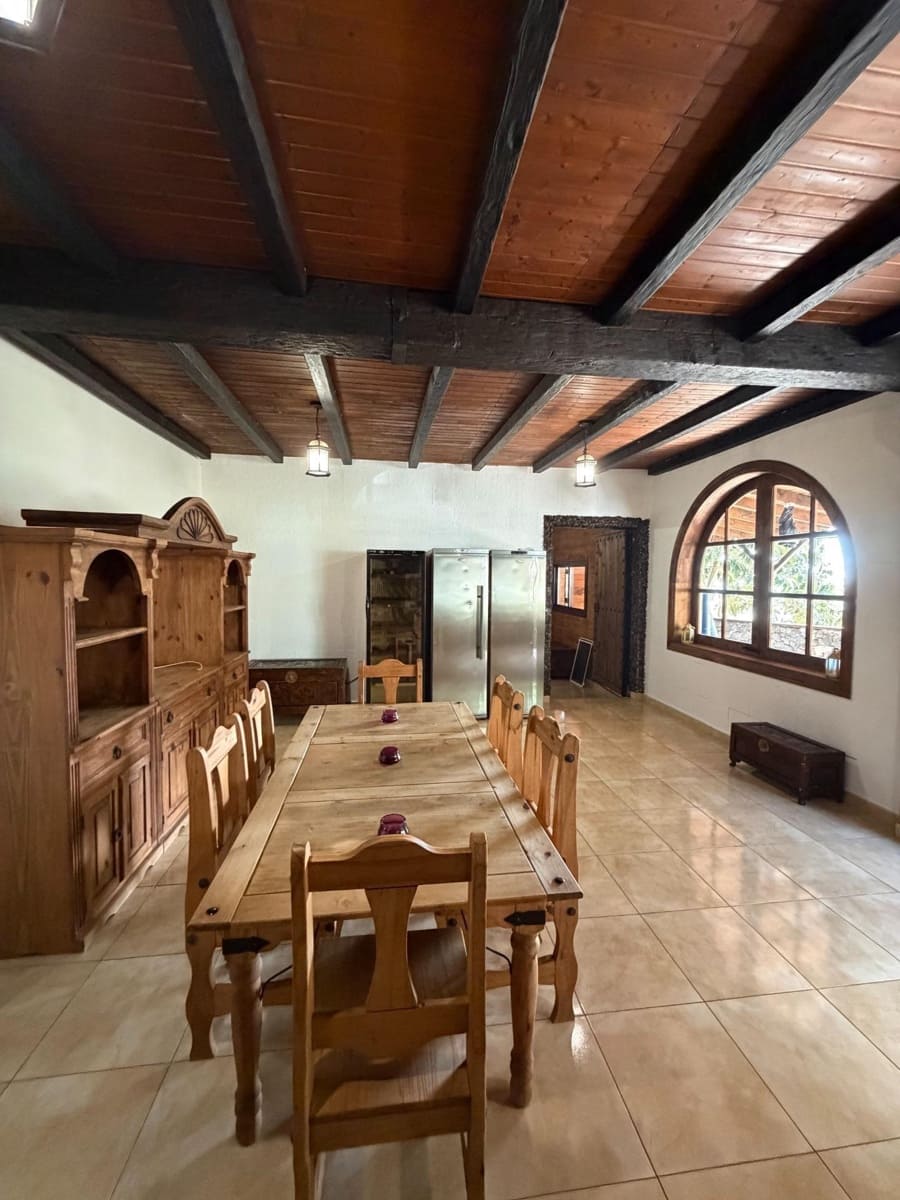 2 bedroom Finca/Country House for rent in Guimar with pool - € 1,800 (Ref: 9671153)