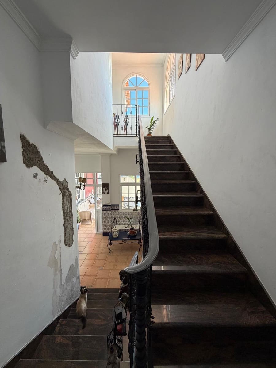 Chalet de 4 habitaciones en Araya en venta con garaje - 550.000 € (Ref: 9674218)