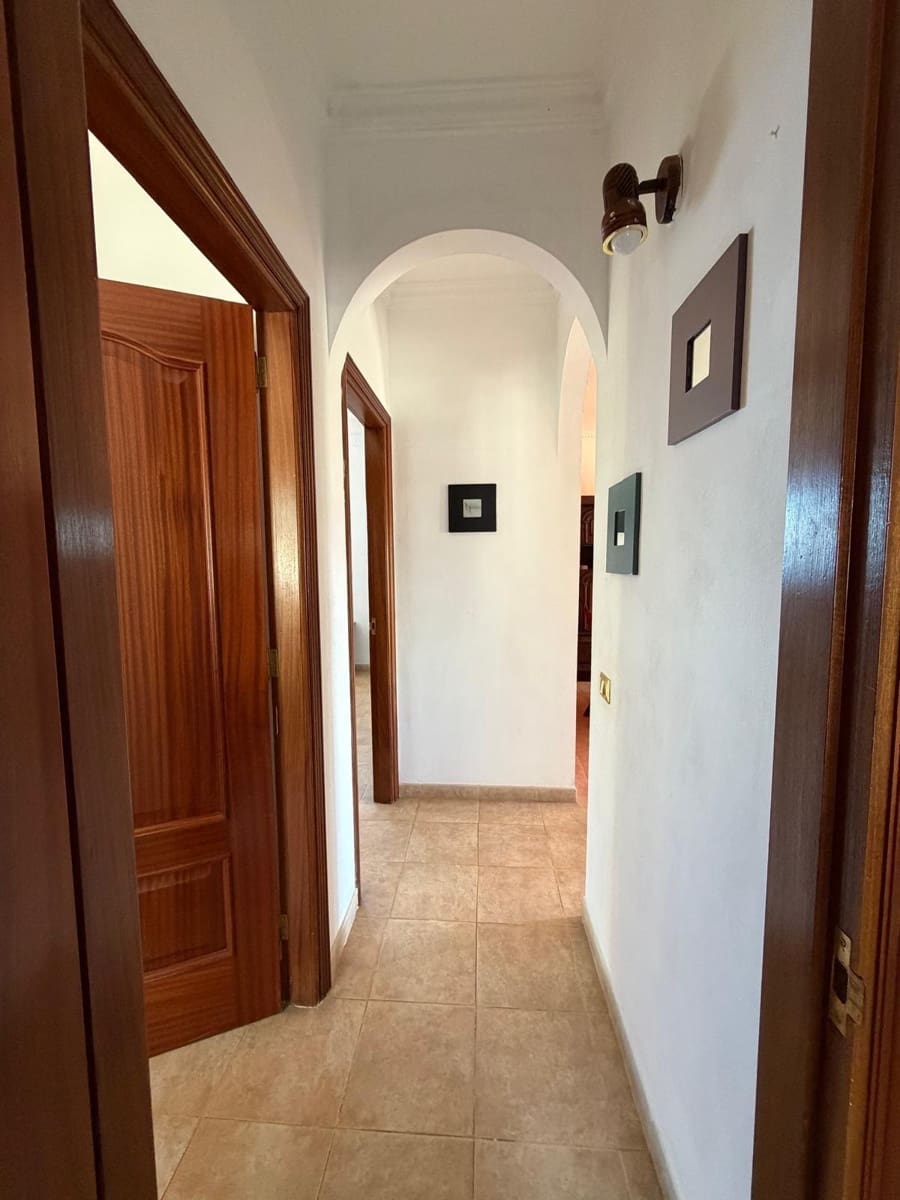 Chalet de 4 habitaciones en Araya en venta con garaje - 550.000 € (Ref: 9674218)