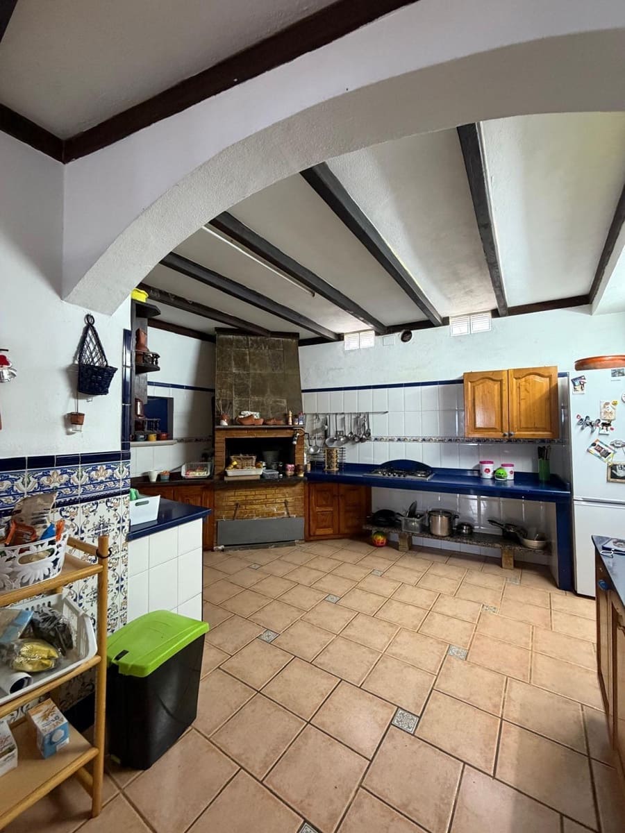 Chalet de 4 habitaciones en Araya en venta con garaje - 550.000 € (Ref: 9674218)