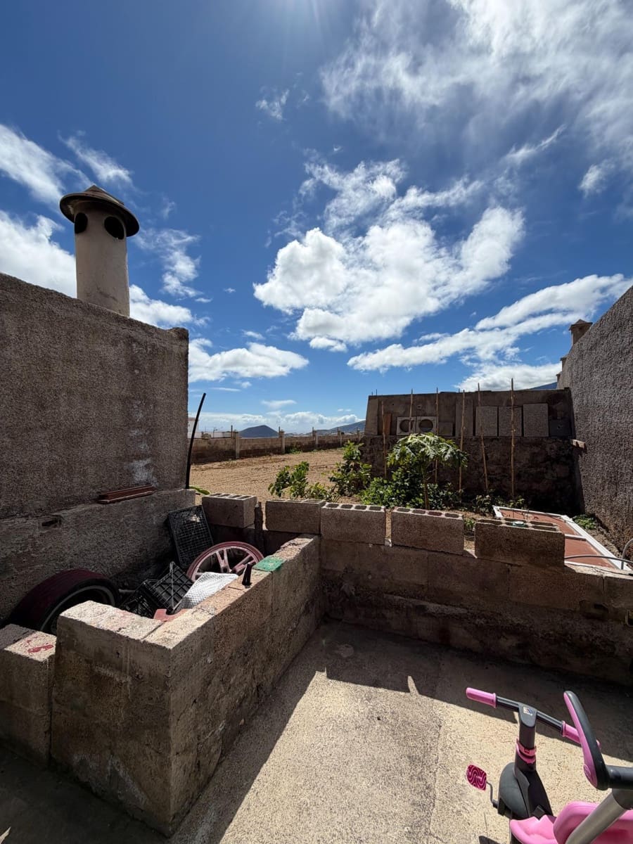 Chalet de 4 habitaciones en Araya en venta con garaje - 550.000 € (Ref: 9674218)