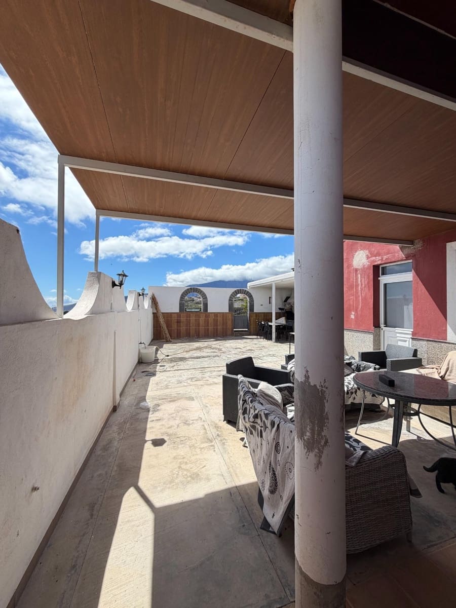 Chalet de 4 habitaciones en Araya en venta con garaje - 550.000 € (Ref: 9674218)