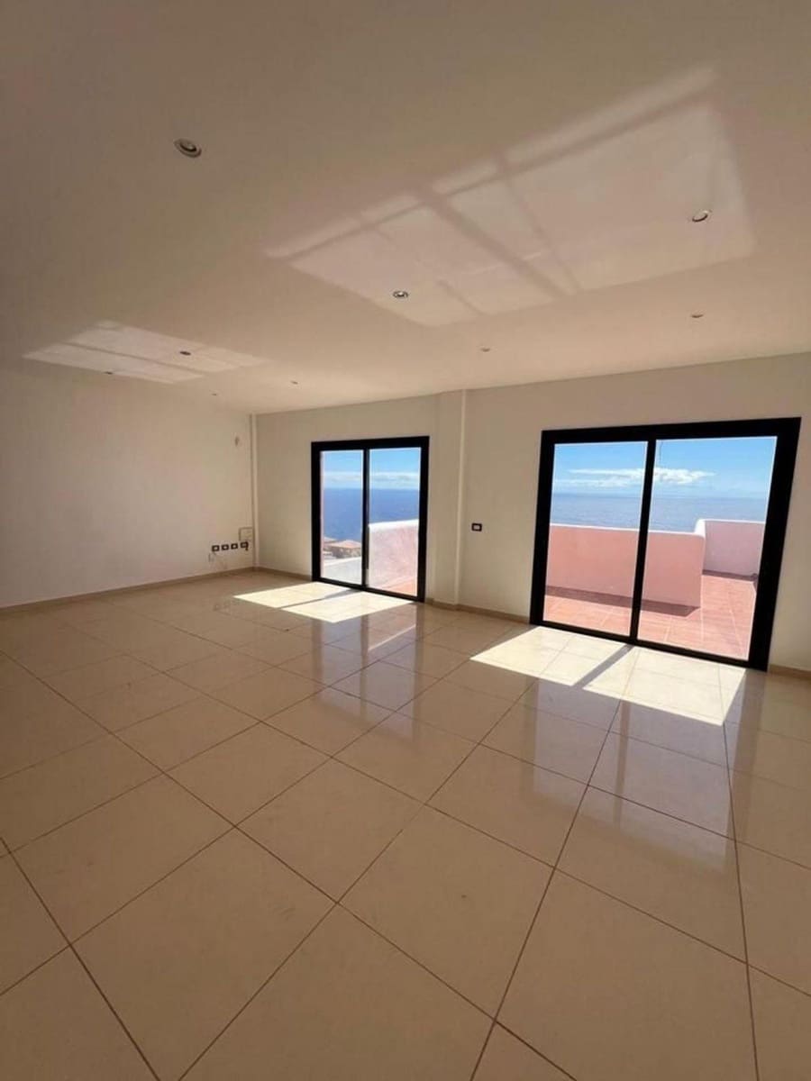 5 makuuhuone Rivitalo myytävänä paikassa El Rosario mukana 
autotalli - 490 000 € (Ref: 9677478)