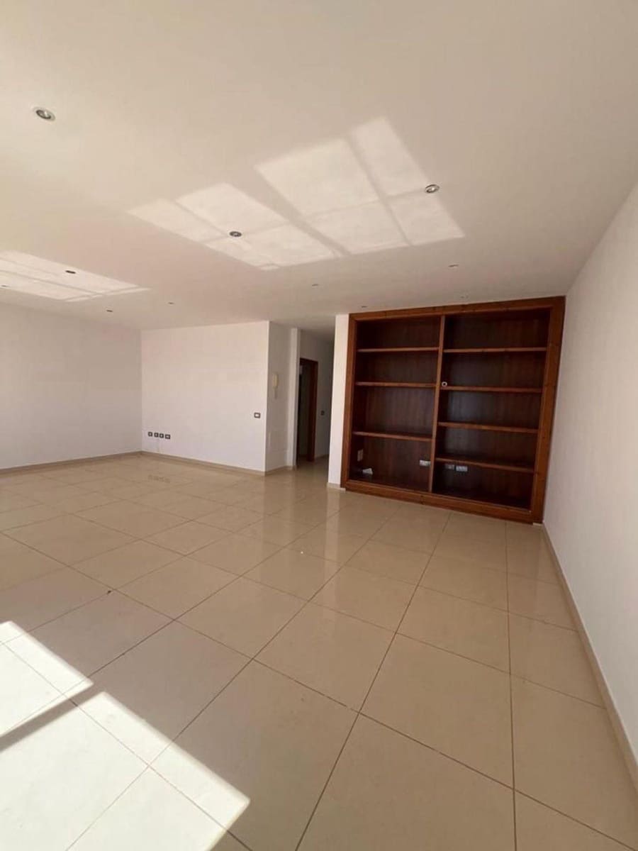 5 makuuhuone Rivitalo myytävänä paikassa El Rosario mukana 
autotalli - 490 000 € (Ref: 9677478)