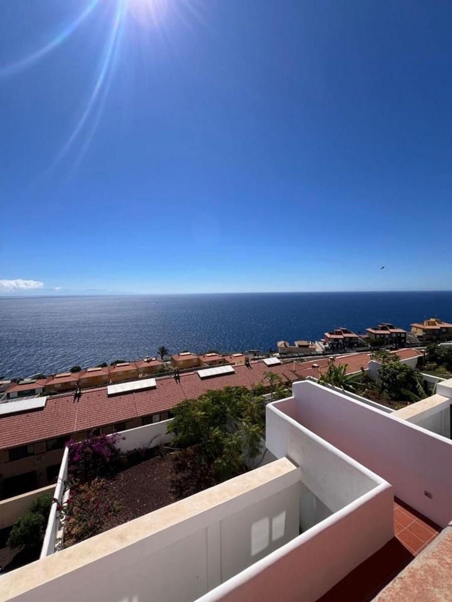 5 makuuhuone Rivitalo myytävänä paikassa El Rosario mukana 
autotalli - 490 000 € (Ref: 9677478)