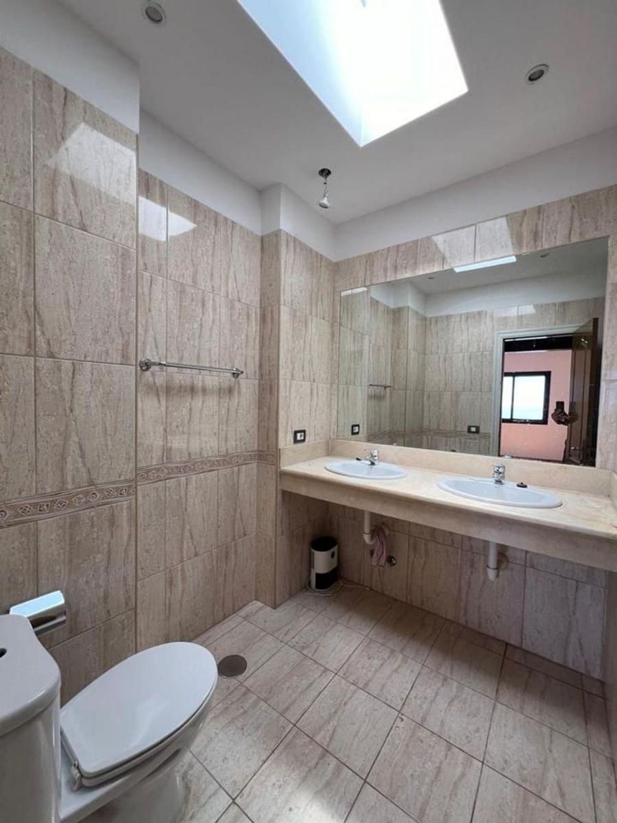 5 makuuhuone Rivitalo myytävänä paikassa El Rosario mukana 
autotalli - 490 000 € (Ref: 9677478)