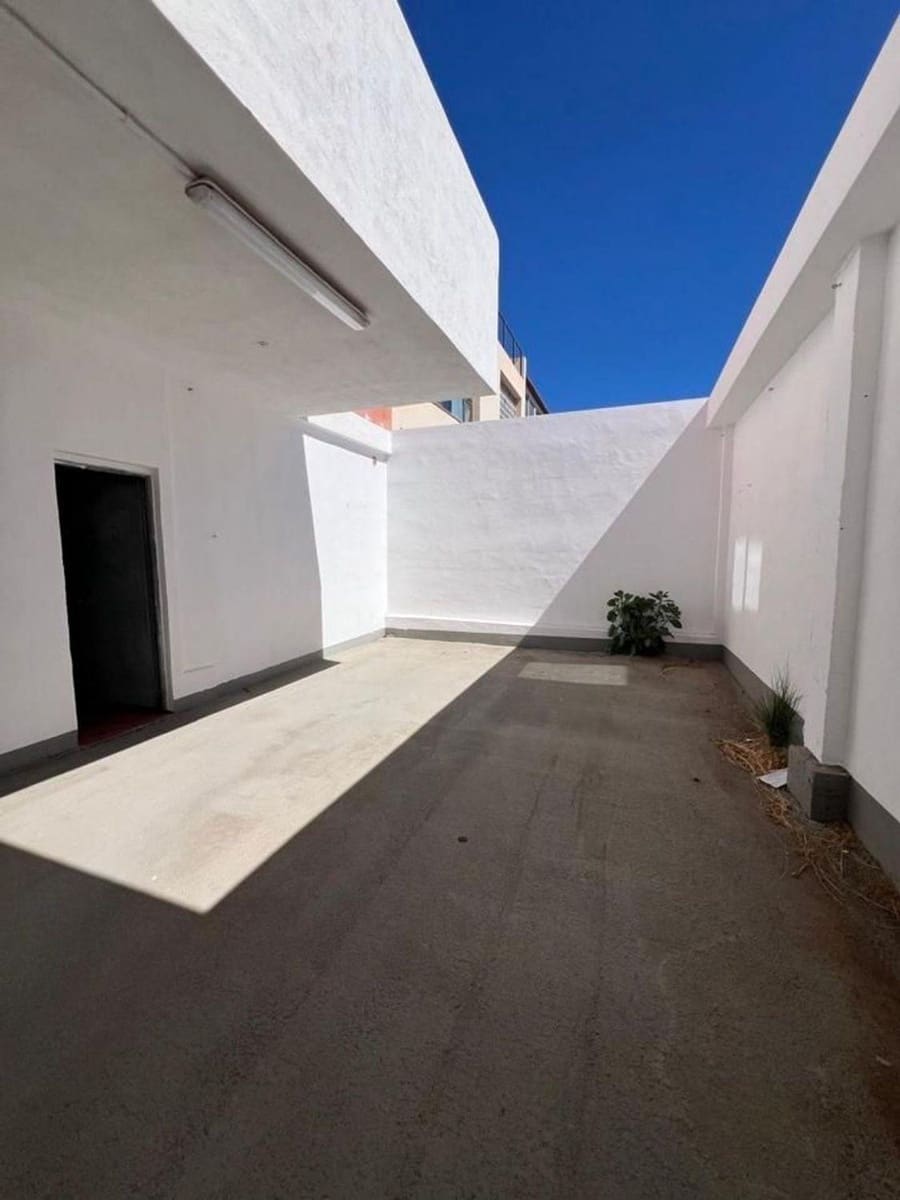 5 makuuhuone Rivitalo myytävänä paikassa El Rosario mukana 
autotalli - 490 000 € (Ref: 9677478)