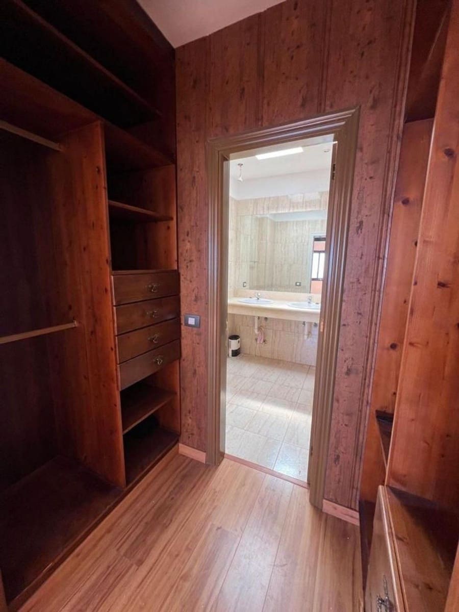 5 makuuhuone Rivitalo myytävänä paikassa El Rosario mukana 
autotalli - 490 000 € (Ref: 9677478)