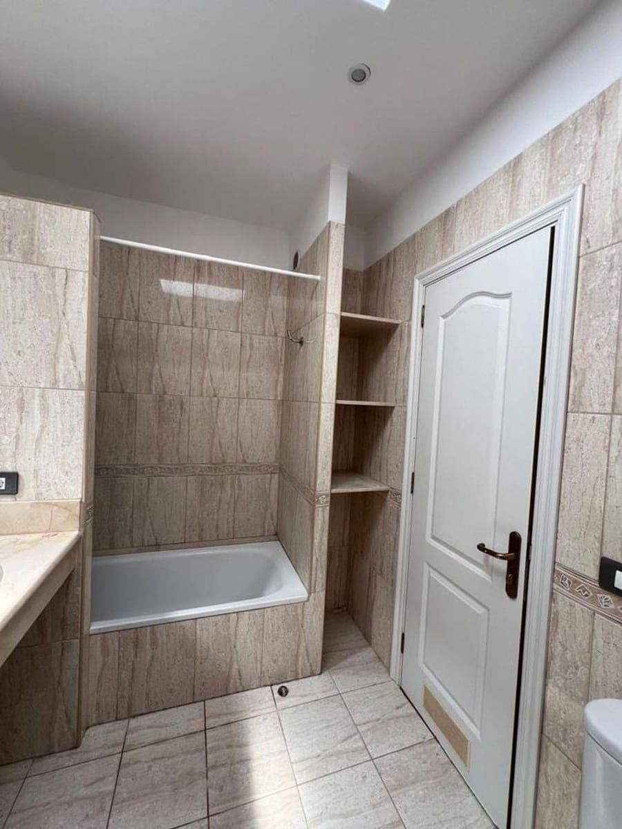 5 makuuhuone Rivitalo myytävänä paikassa El Rosario mukana 
autotalli - 490 000 € (Ref: 9677478)