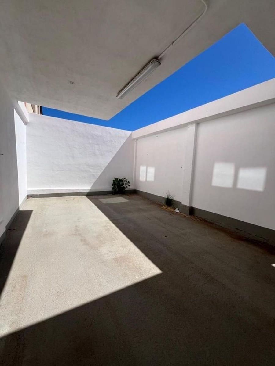 5 makuuhuone Rivitalo myytävänä paikassa El Rosario mukana 
autotalli - 490 000 € (Ref: 9677478)