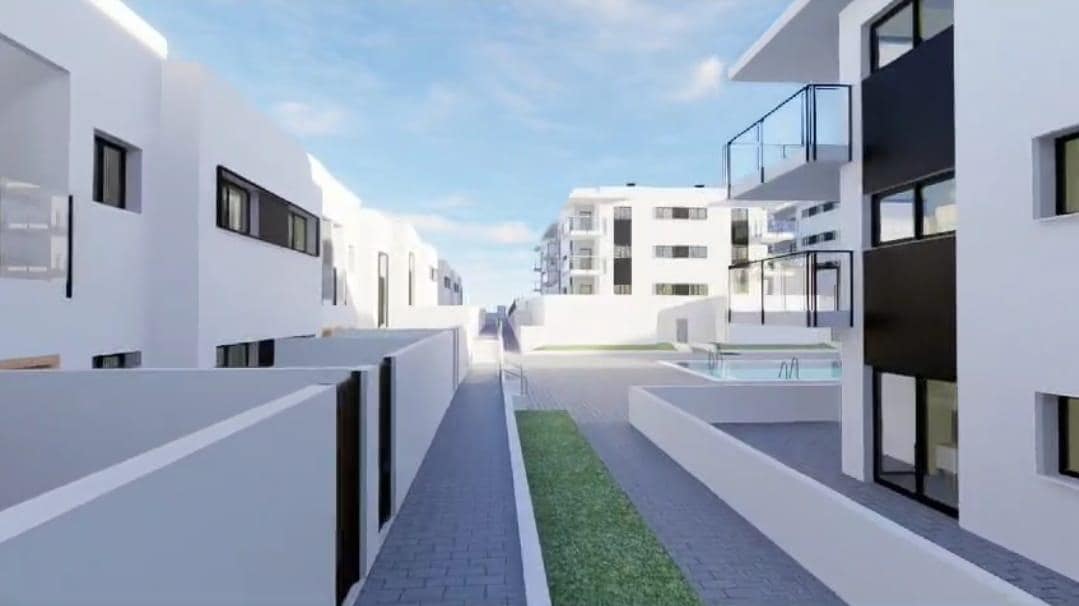 3 bedroom Apartment for sale in Llano del Camello - € 210,000 (Ref: 9677483)