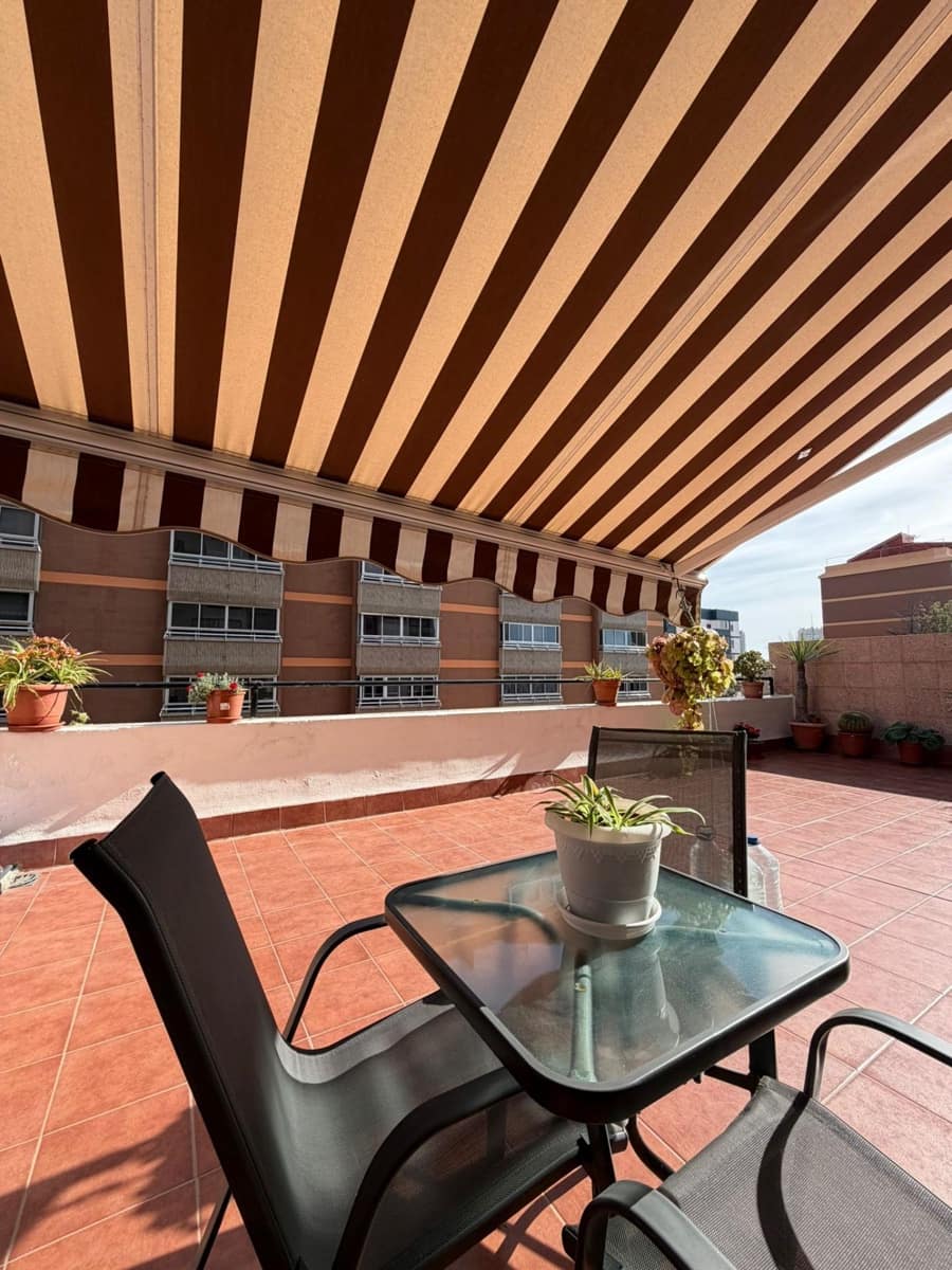 3 Zimmer Apartment zu verkaufen in Santa Cruz de Tenerife mit Garage - 476.000 € (Ref: 9677488)